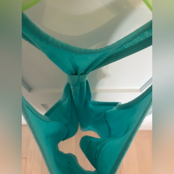 Hi, selling this lovely camisole for kids in size L. - Picture 3 of 7